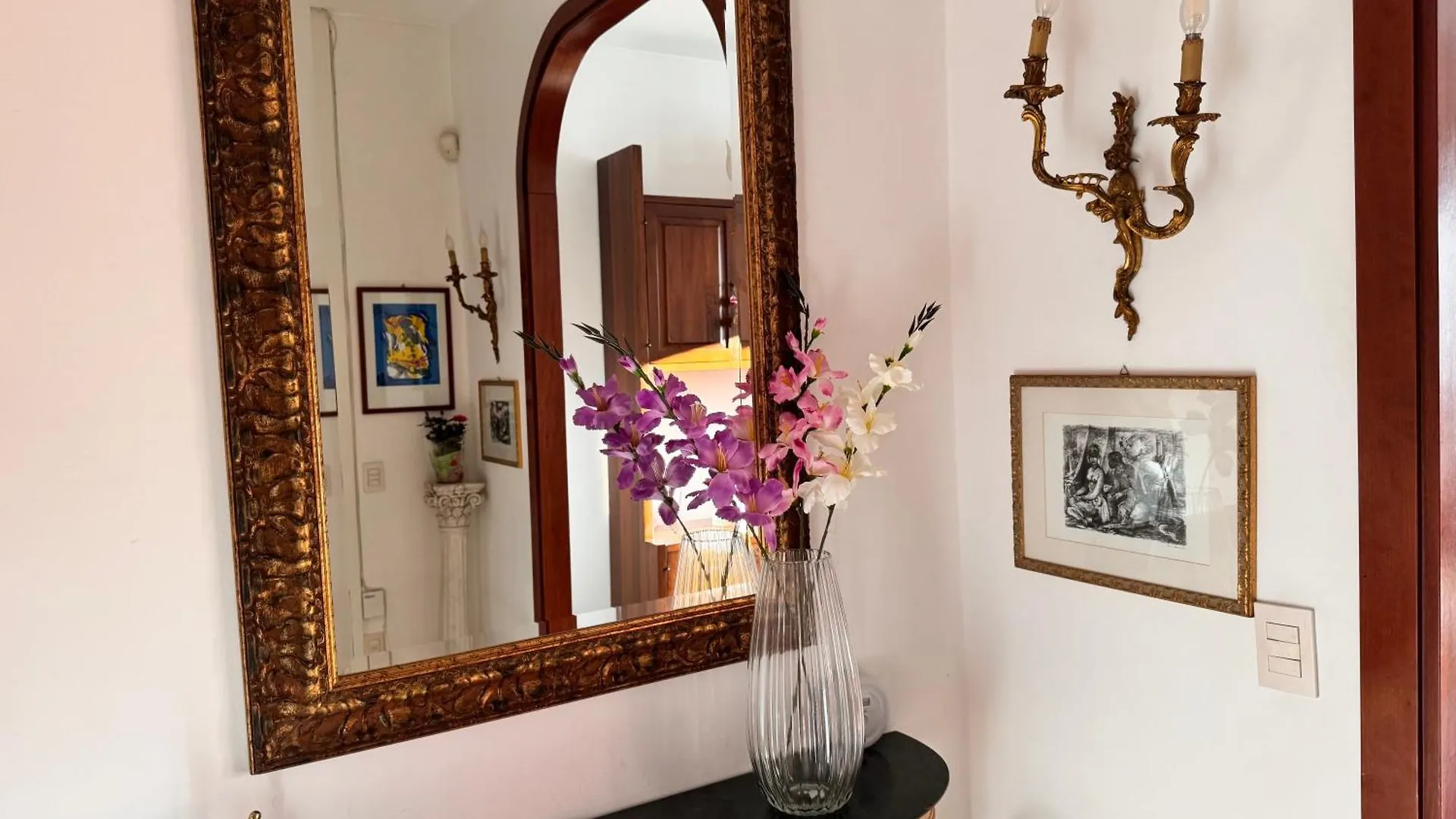 شقة Casa Kolbe 8 , Milano Centro M4